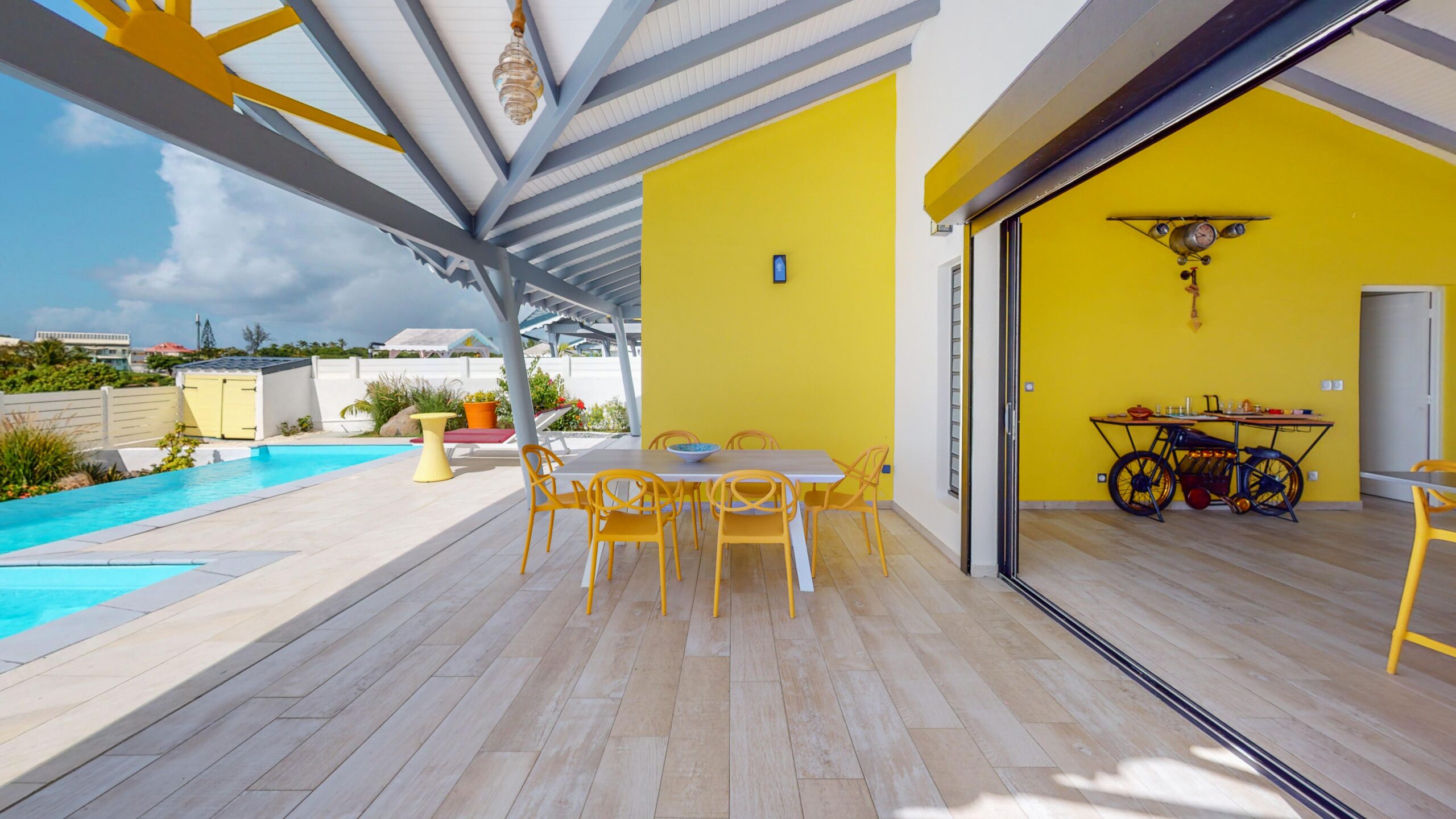 Villa-Fleur-De-Cannes-Dining-Room